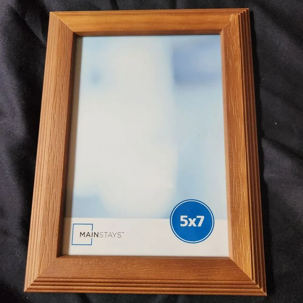 3 Basic Picture Frames 5 x 7